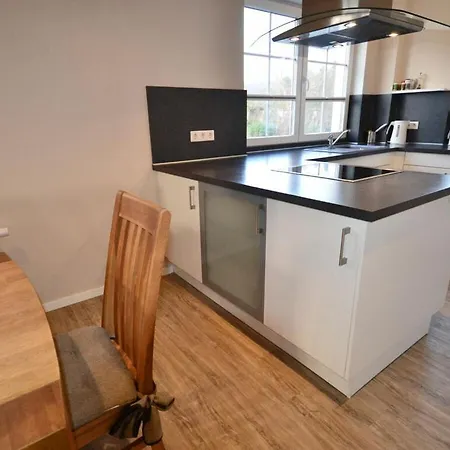 Pameebo 1 Comfortable Hébergement de vacances Altenkirchen (Mecklenburg-Vorpommern)