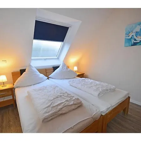 Pameebo 1 Comfortable