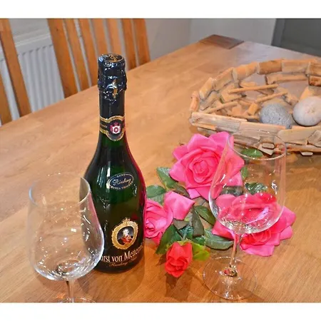 Pameebo 1 Comfortable Hébergement de vacances Altenkirchen (Mecklenburg-Vorpommern)